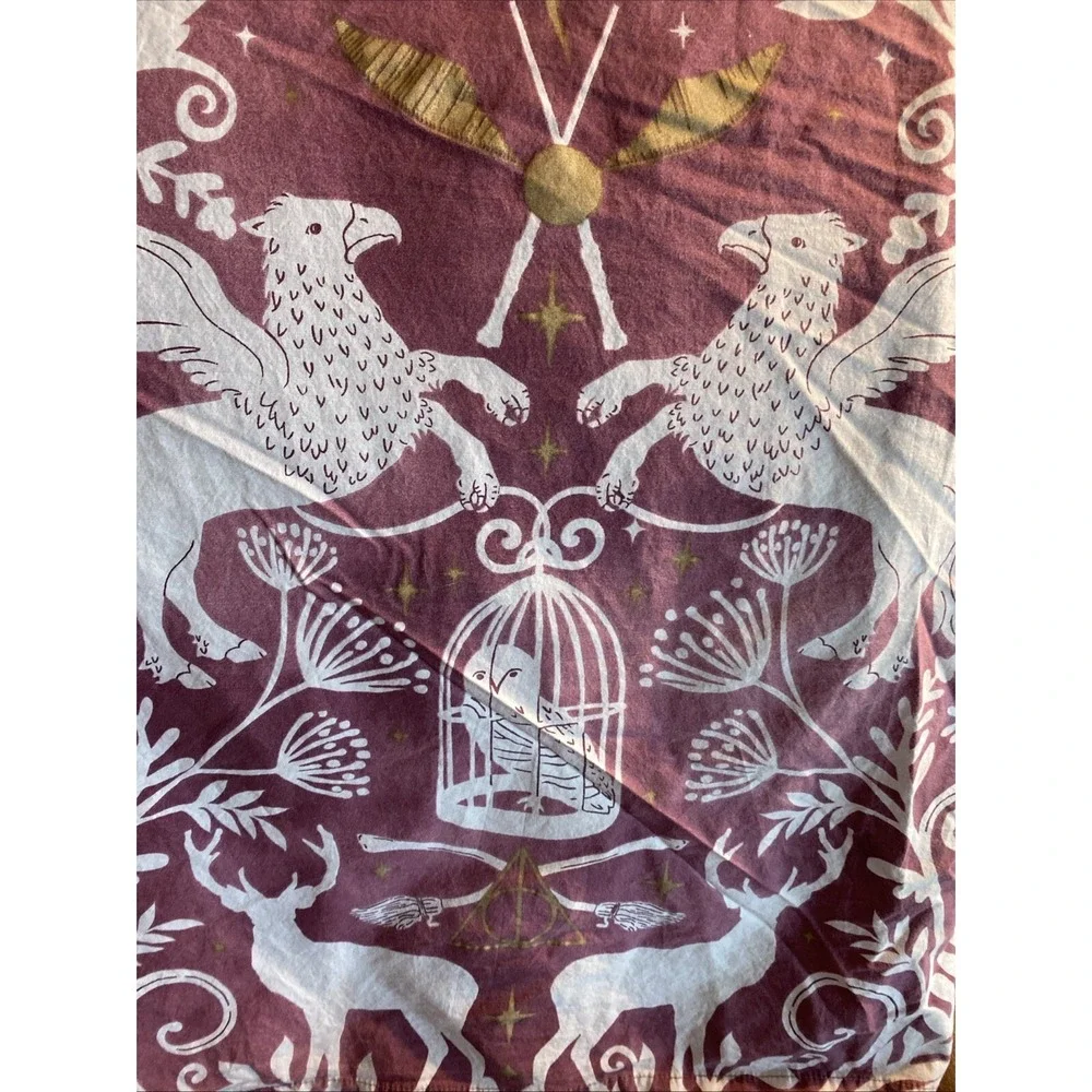 Pottery Barn Teen Harry Potter Magical Twin Duvet‎ Cover & Twin xl sheet set Red